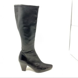 ❤️Prada Black Leather Boots.  Size 36